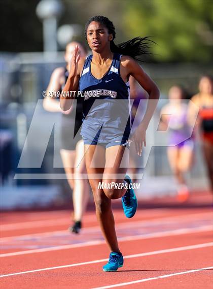 Thumbnail 3 in Kern Invitational photogallery.