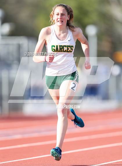 Thumbnail 2 in Kern Invitational photogallery.