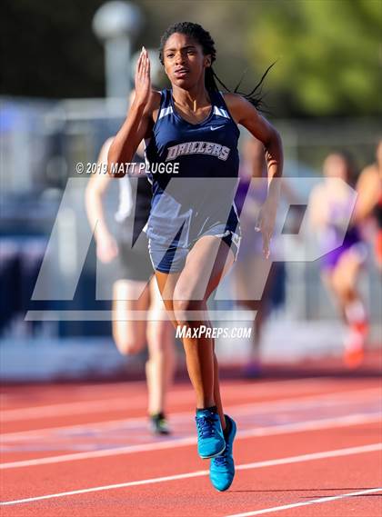 Thumbnail 1 in Kern Invitational photogallery.