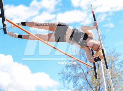 Thumbnail 1 in Kern Invitational photogallery.