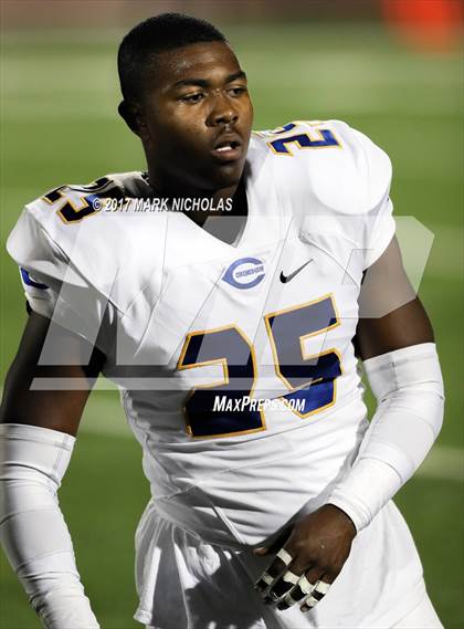 Thumbnail 1 in Crenshaw vs. Narbonne (CIF LACS Open Division Final) photogallery.