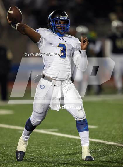 Thumbnail 2 in Crenshaw vs. Narbonne (CIF LACS Open Division Final) photogallery.