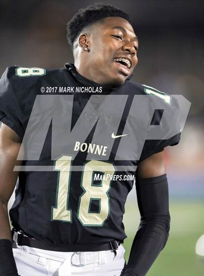 Thumbnail 1 in Crenshaw vs. Narbonne (CIF LACS Open Division Final) photogallery.