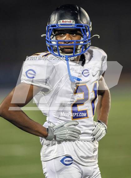 Thumbnail 2 in Crenshaw vs. Narbonne (CIF LACS Open Division Final) photogallery.