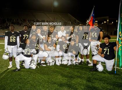 Thumbnail 2 in Crenshaw vs. Narbonne (CIF LACS Open Division Final) photogallery.