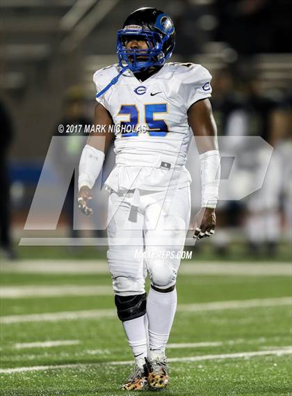 Thumbnail 3 in Crenshaw vs. Narbonne (CIF LACS Open Division Final) photogallery.