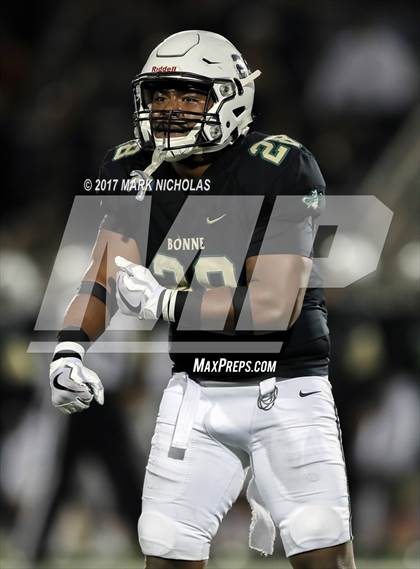 Thumbnail 1 in Crenshaw vs. Narbonne (CIF LACS Open Division Final) photogallery.