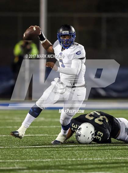 Thumbnail 2 in Crenshaw vs. Narbonne (CIF LACS Open Division Final) photogallery.