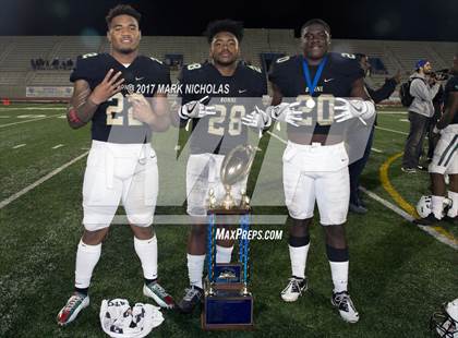 Thumbnail 3 in Crenshaw vs. Narbonne (CIF LACS Open Division Final) photogallery.