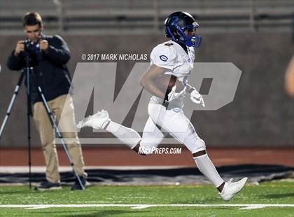 Thumbnail 2 in Crenshaw vs. Narbonne (CIF LACS Open Division Final) photogallery.