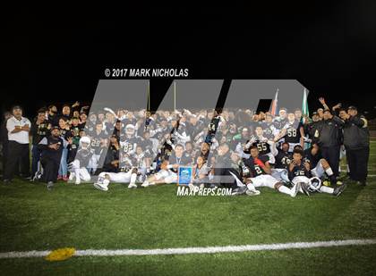 Thumbnail 2 in Crenshaw vs. Narbonne (CIF LACS Open Division Final) photogallery.