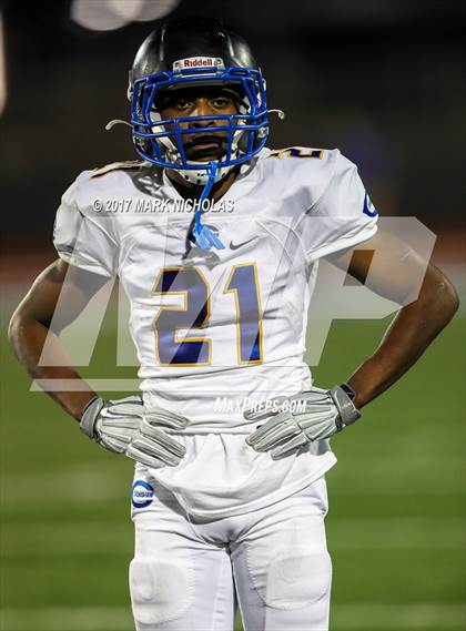 Thumbnail 1 in Crenshaw vs. Narbonne (CIF LACS Open Division Final) photogallery.