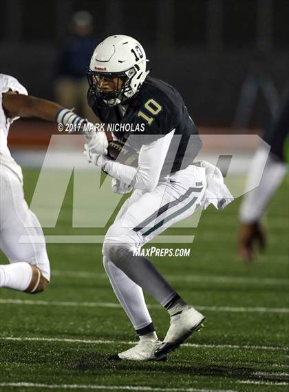 Thumbnail 2 in Crenshaw vs. Narbonne (CIF LACS Open Division Final) photogallery.