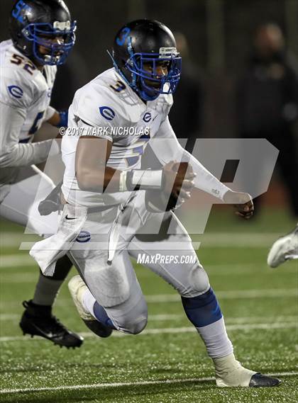 Thumbnail 1 in Crenshaw vs. Narbonne (CIF LACS Open Division Final) photogallery.