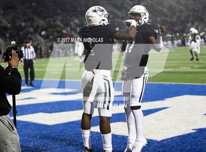 Thumbnail 2 in Crenshaw vs. Narbonne (CIF LACS Open Division Final) photogallery.