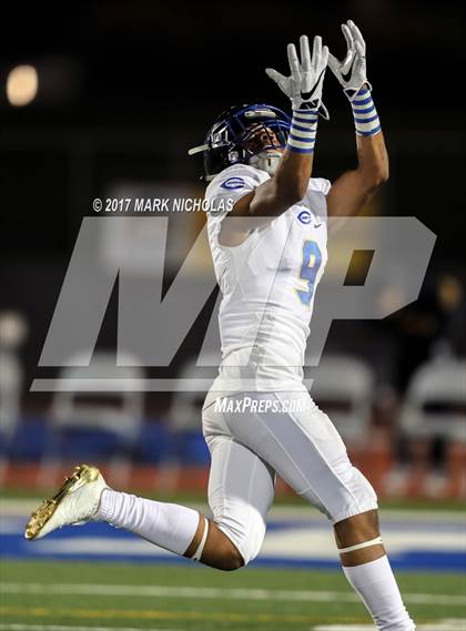 Thumbnail 3 in Crenshaw vs. Narbonne (CIF LACS Open Division Final) photogallery.