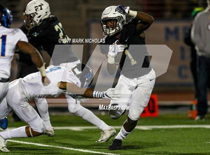 Thumbnail 1 in Crenshaw vs. Narbonne (CIF LACS Open Division Final) photogallery.
