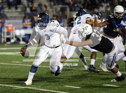 Thumbnail 2 in Crenshaw vs. Narbonne (CIF LACS Open Division Final) photogallery.