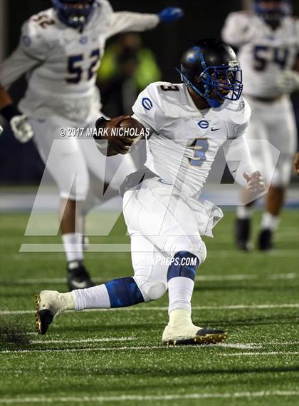 Thumbnail 2 in Crenshaw vs. Narbonne (CIF LACS Open Division Final) photogallery.
