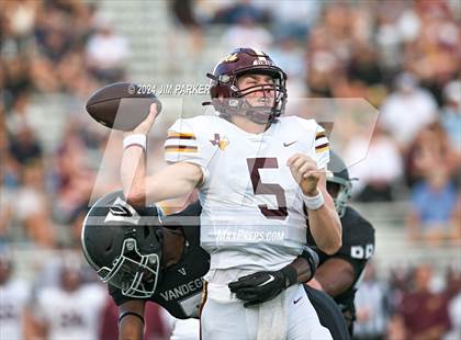 Thumbnail 2 in Dripping Springs @ Vandegrift photogallery.