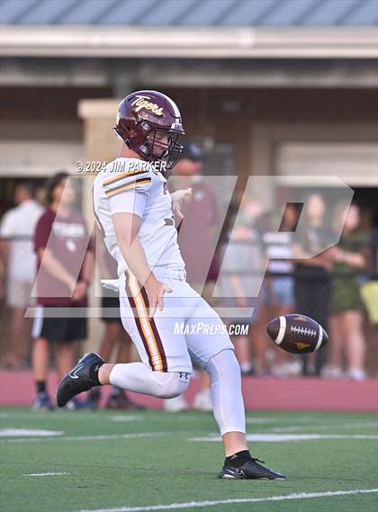 Thumbnail 2 in Dripping Springs @ Vandegrift photogallery.
