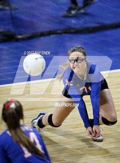 Thumbnail 2 in Briggsdale vs. Weldon Valley (CHSAA 1A Pool I Match 10) photogallery.