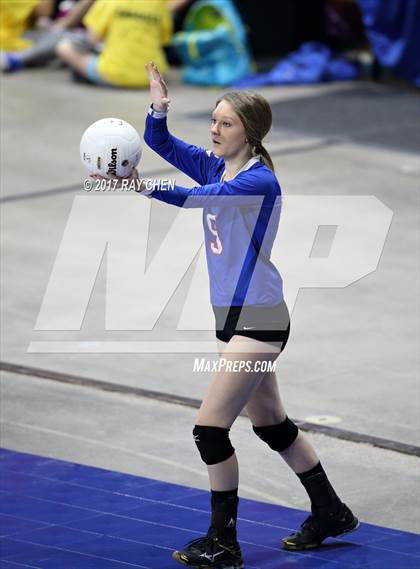 Thumbnail 3 in Briggsdale vs. Weldon Valley (CHSAA 1A Pool I Match 10) photogallery.