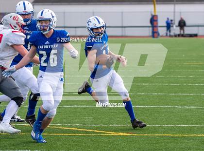 Thumbnail 3 in Riverside @ Eatonville (WIAA 1A Quarter Final) photogallery.