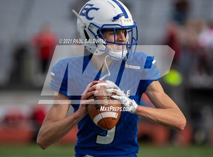 Thumbnail 2 in Riverside @ Eatonville (WIAA 1A Quarter Final) photogallery.