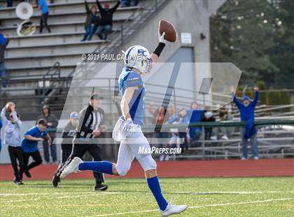 Thumbnail 3 in Riverside @ Eatonville (WIAA 1A Quarter Final) photogallery.