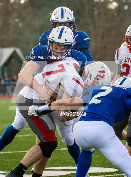 Thumbnail 1 in Riverside @ Eatonville (WIAA 1A Quarter Final) photogallery.