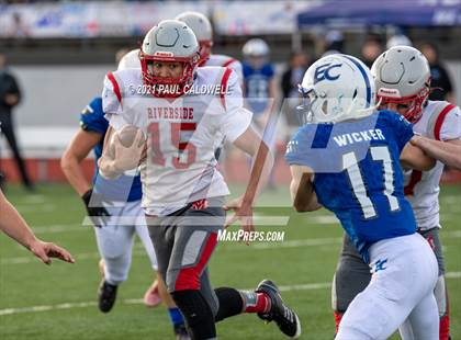 Thumbnail 3 in Riverside @ Eatonville (WIAA 1A Quarter Final) photogallery.