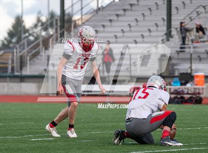 Thumbnail 3 in Riverside @ Eatonville (WIAA 1A Quarter Final) photogallery.