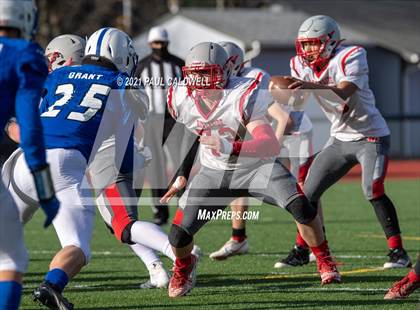 Thumbnail 3 in Riverside @ Eatonville (WIAA 1A Quarter Final) photogallery.