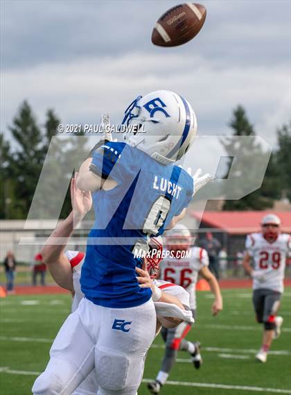 Thumbnail 1 in Riverside @ Eatonville (WIAA 1A Quarter Final) photogallery.