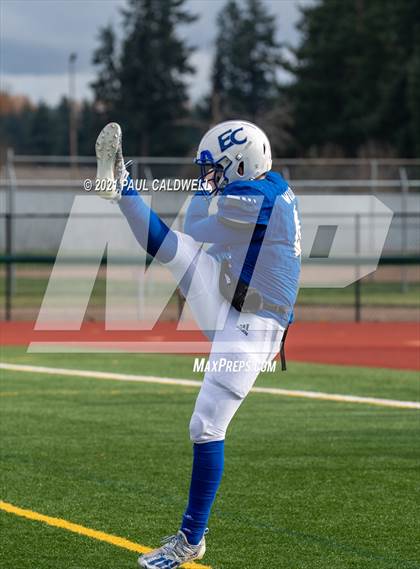 Thumbnail 3 in Riverside @ Eatonville (WIAA 1A Quarter Final) photogallery.