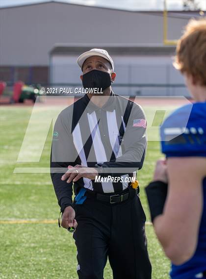 Thumbnail 3 in Riverside @ Eatonville (WIAA 1A Quarter Final) photogallery.