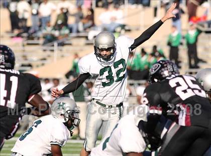 Thumbnail 2 in Hightower vs. Pearland (Texas 5A D1 Quarterfinal) photogallery.