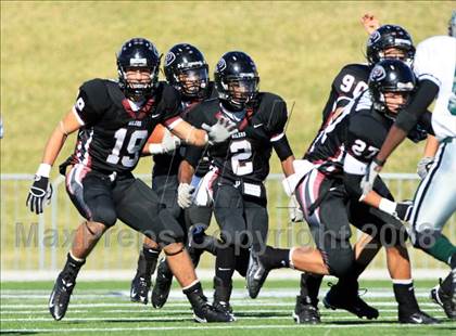 Thumbnail 3 in Hightower vs. Pearland (Texas 5A D1 Quarterfinal) photogallery.