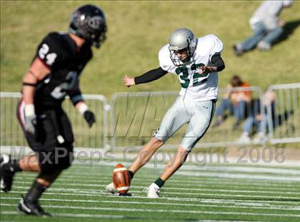 Thumbnail 3 in Hightower vs. Pearland (Texas 5A D1 Quarterfinal) photogallery.