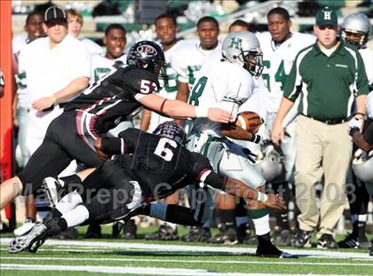 Thumbnail 3 in Hightower vs. Pearland (Texas 5A D1 Quarterfinal) photogallery.