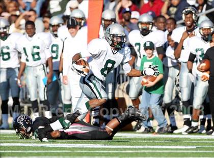 Thumbnail 2 in Hightower vs. Pearland (Texas 5A D1 Quarterfinal) photogallery.