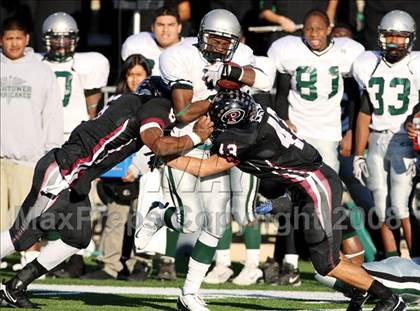 Thumbnail 2 in Hightower vs. Pearland (Texas 5A D1 Quarterfinal) photogallery.