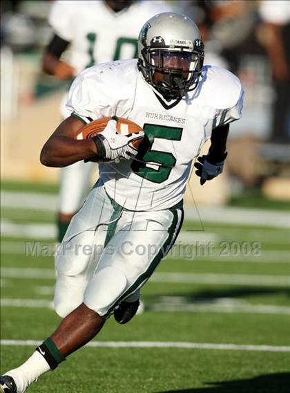 Thumbnail 3 in Hightower vs. Pearland (Texas 5A D1 Quarterfinal) photogallery.