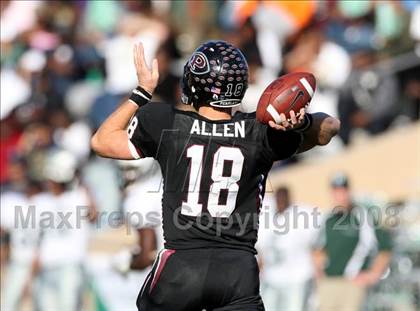 Thumbnail 3 in Hightower vs. Pearland (Texas 5A D1 Quarterfinal) photogallery.