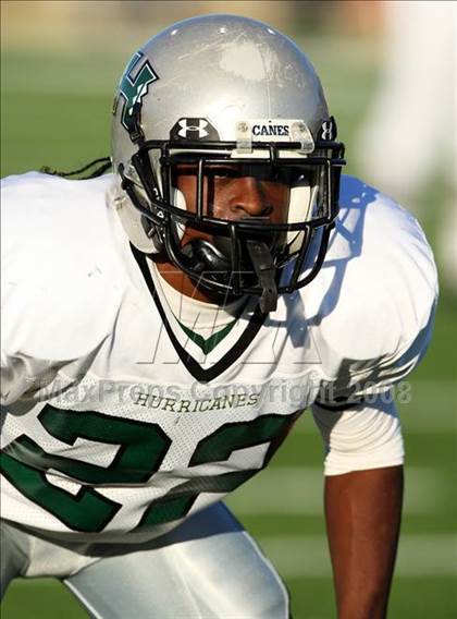 Thumbnail 1 in Hightower vs. Pearland (Texas 5A D1 Quarterfinal) photogallery.