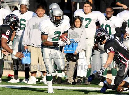 Thumbnail 3 in Hightower vs. Pearland (Texas 5A D1 Quarterfinal) photogallery.