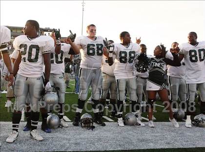 Thumbnail 3 in Hightower vs. Pearland (Texas 5A D1 Quarterfinal) photogallery.