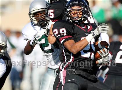 Thumbnail 1 in Hightower vs. Pearland (Texas 5A D1 Quarterfinal) photogallery.