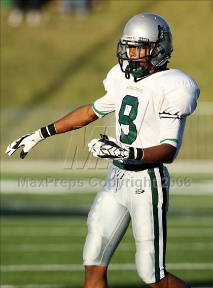 Thumbnail 2 in Hightower vs. Pearland (Texas 5A D1 Quarterfinal) photogallery.